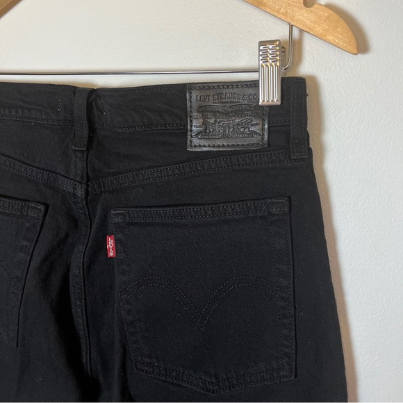 Levi’s Premium Wedgie Fit Women’s Jeans | Black | Cut-Off Hem | 28 - Picture 10 of 15